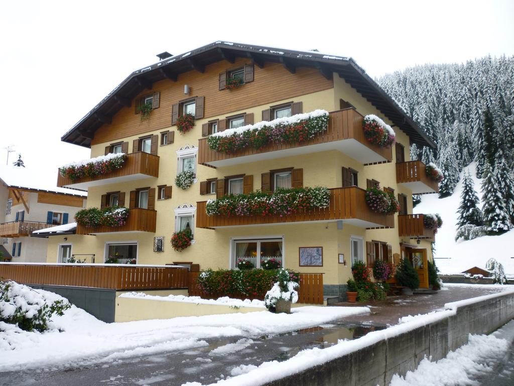 Hotel I Rododendri Valfurva Kültér fotó