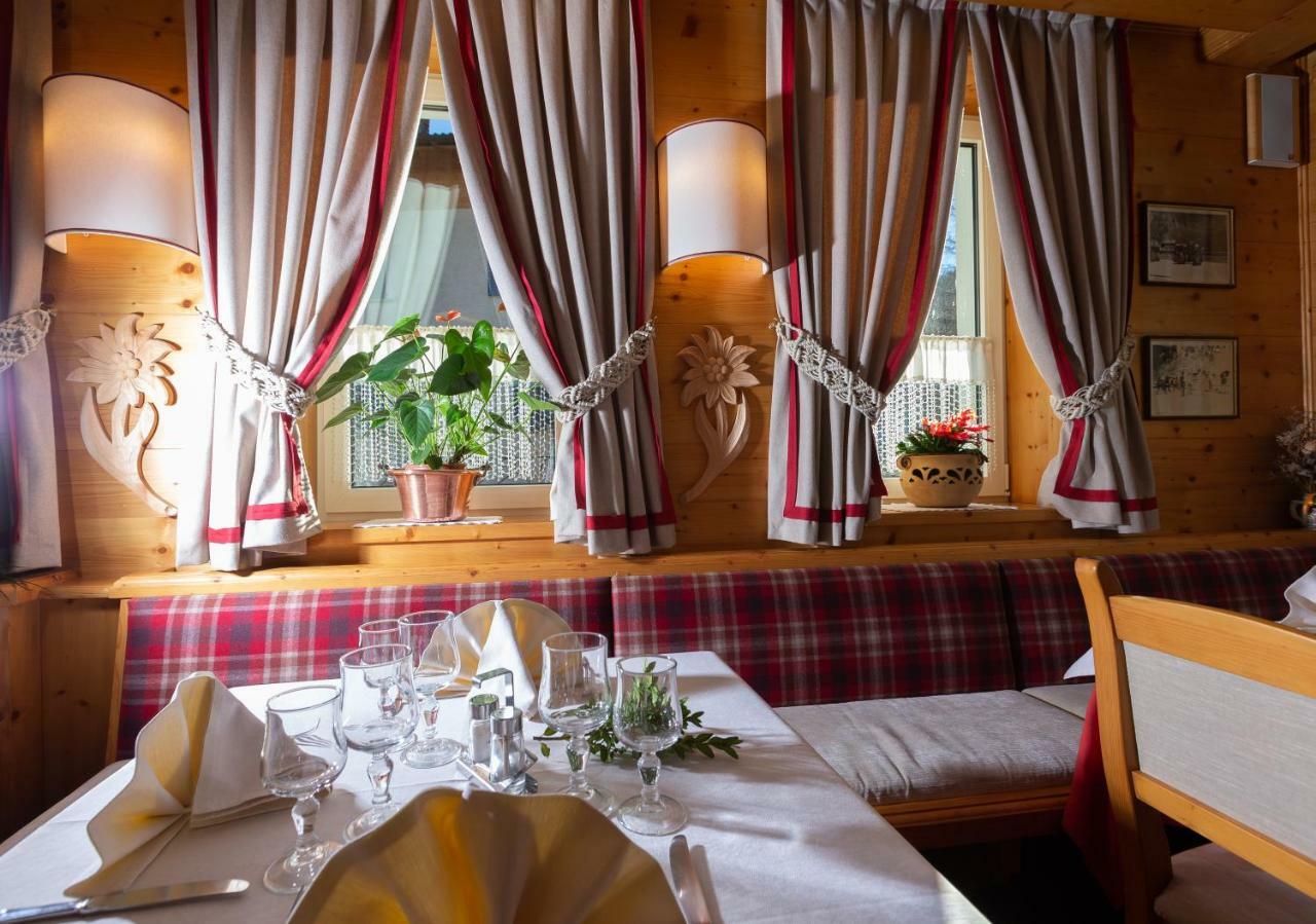 Hotel I Rododendri Valfurva Kültér fotó